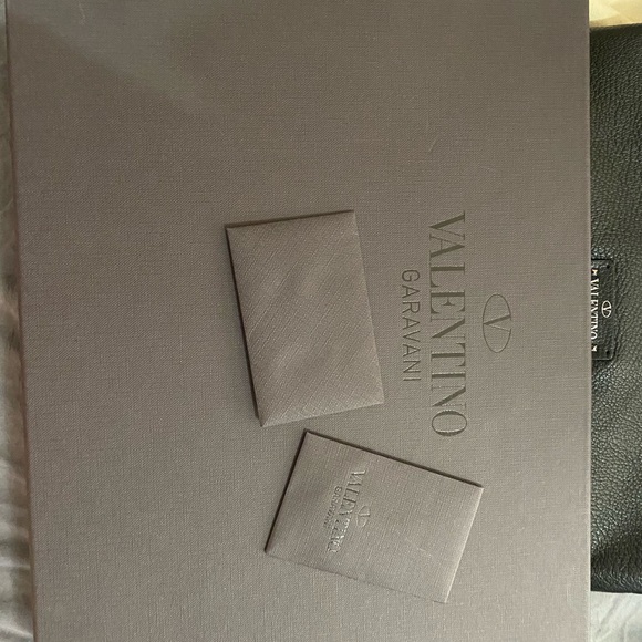 Large Valentino Garavani Leather Pouch Wristlet - Picture 4 of 5